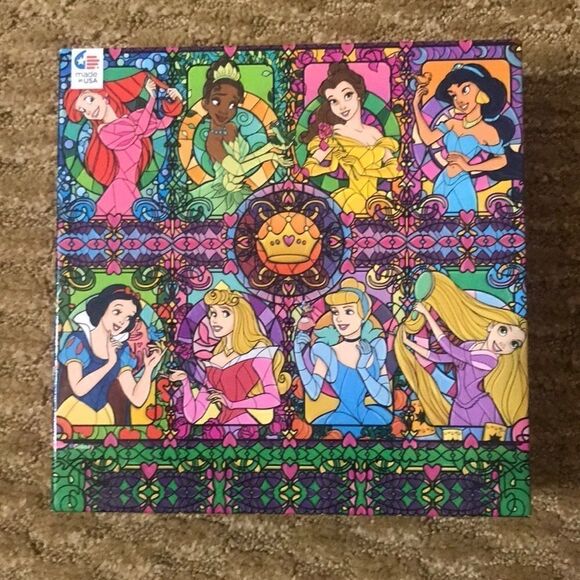 Disney Princesses 1000 Piece Puzzle - Picture 1 of 2